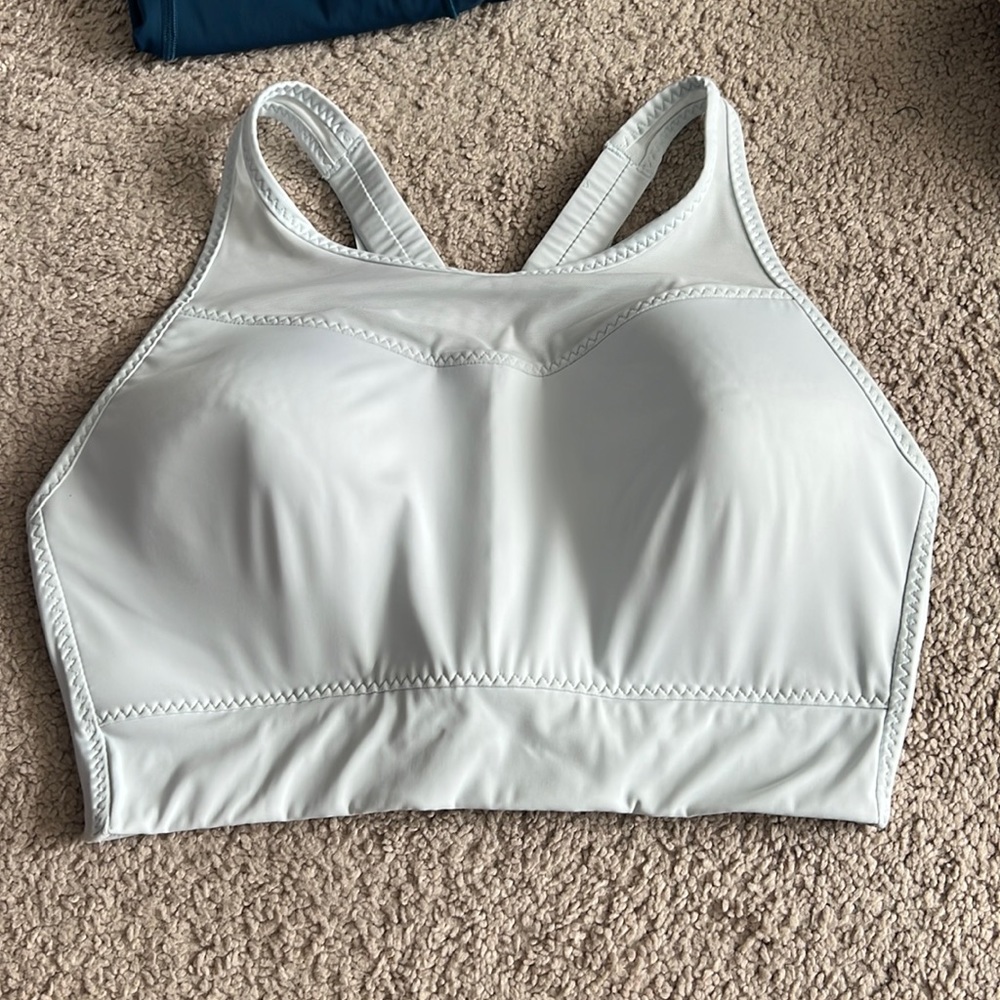 Athleta sports bra light blue fits like large